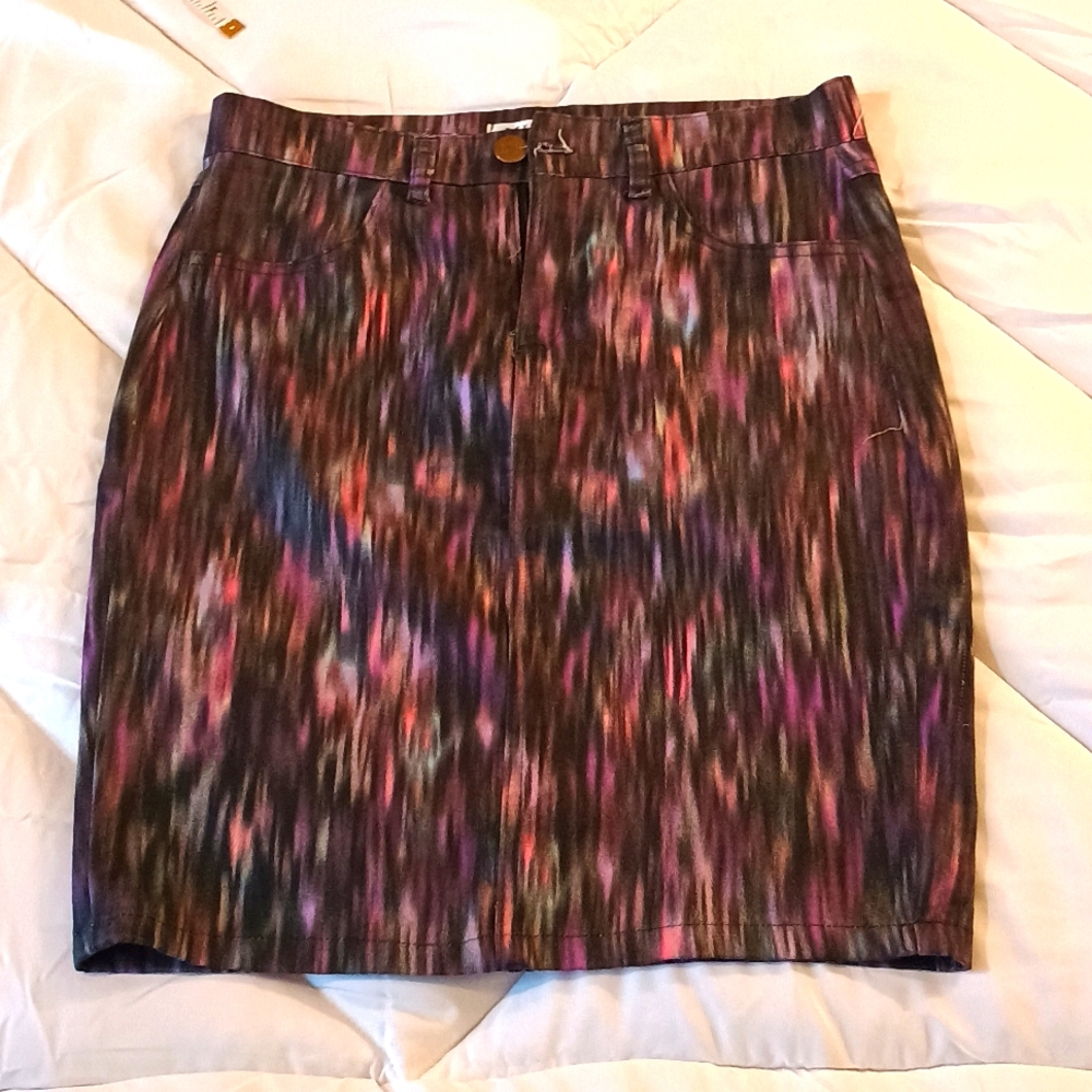 Pencil mini skirt